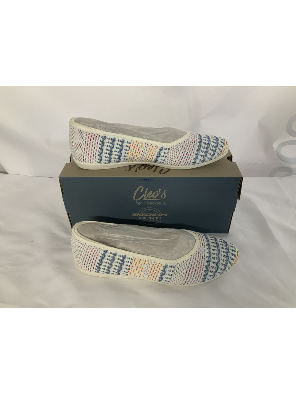 SKECHERS CLEO-WHITE-SIZE 9